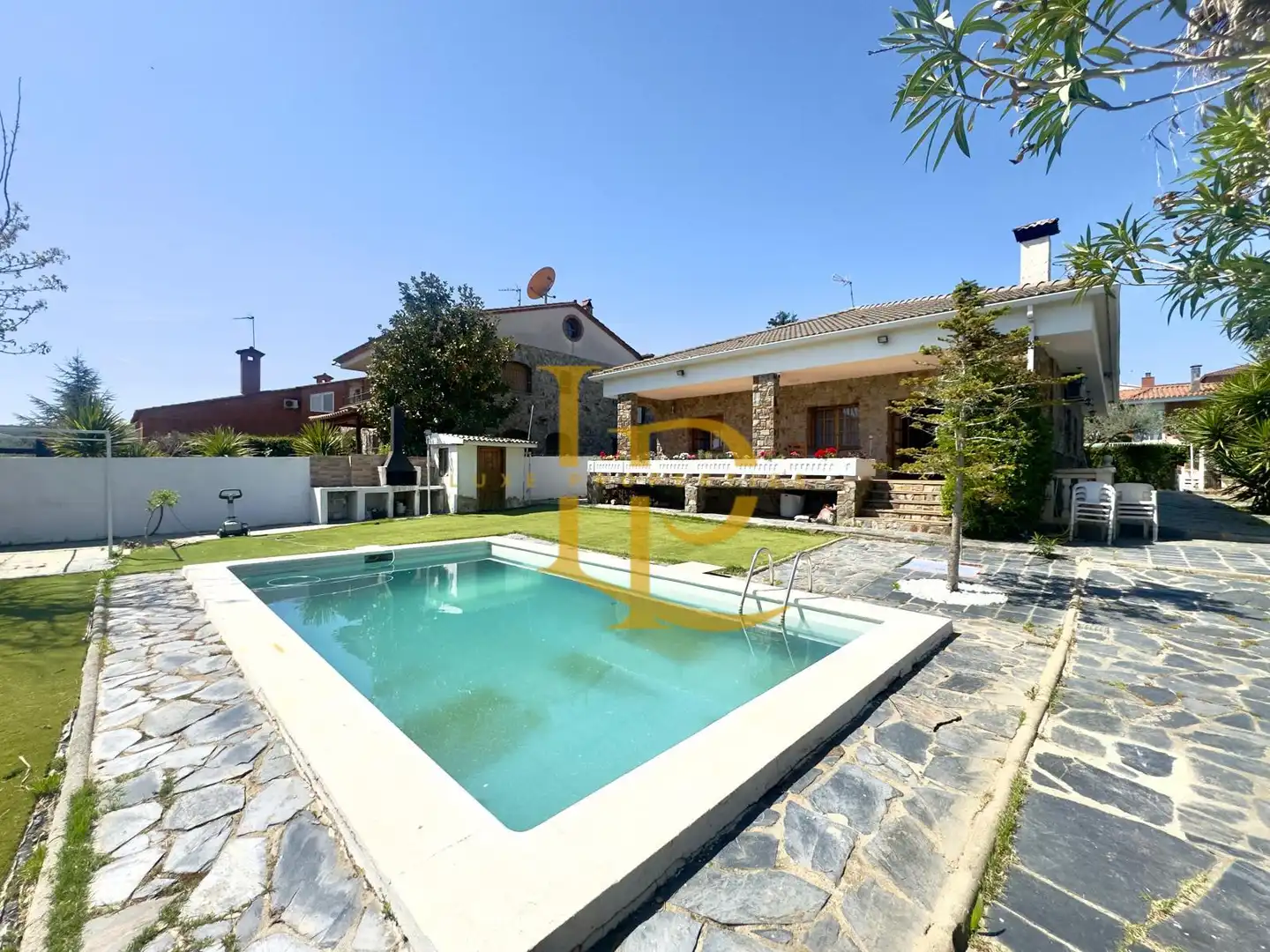 Swimming pool of Houses for sale in Sant Quirze del Vallès  with Heating, Private garden and Terrace