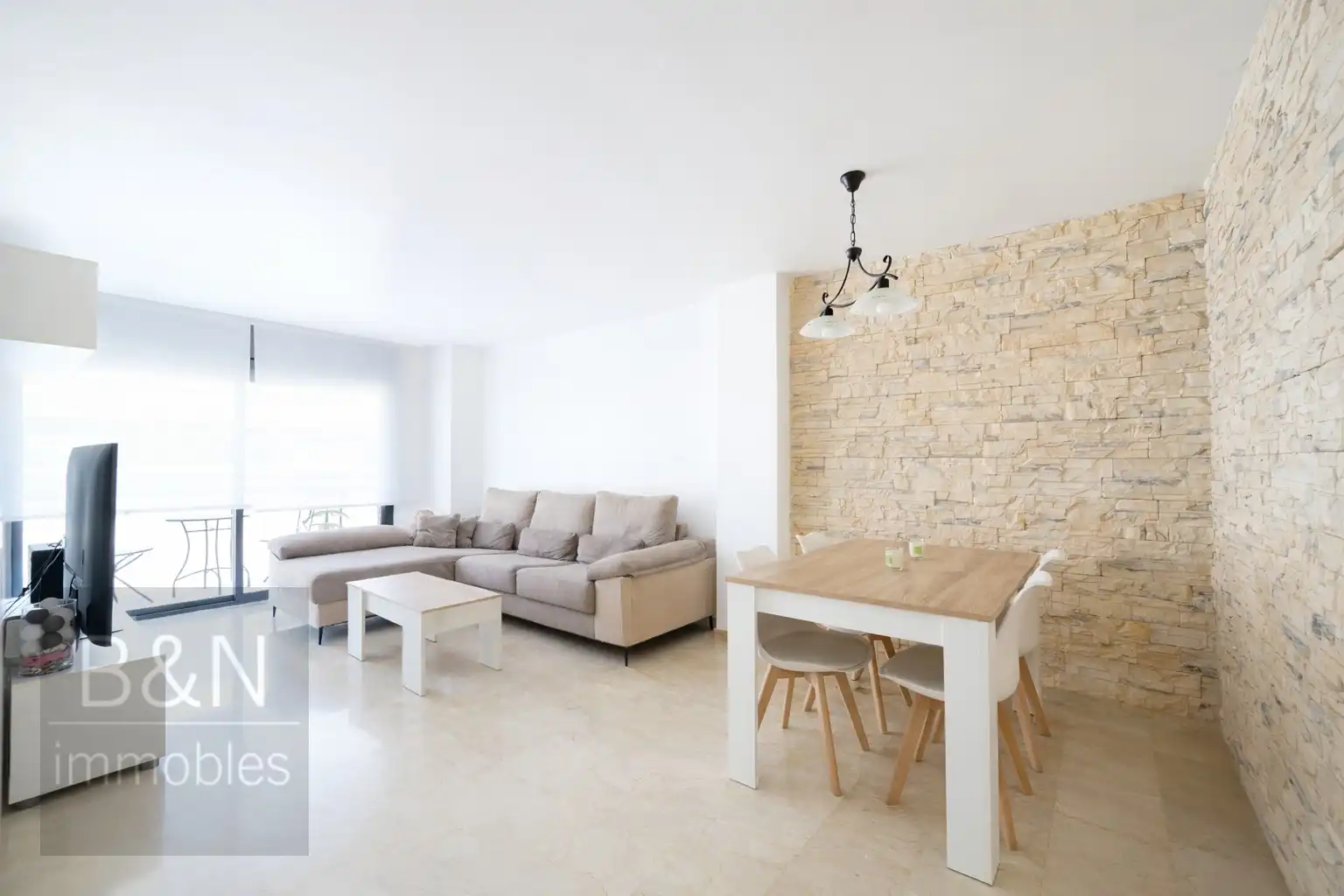 Sala de estar de Dúplex en venta en Terrassa con Aire acondicionado, Calefacción y Terraza