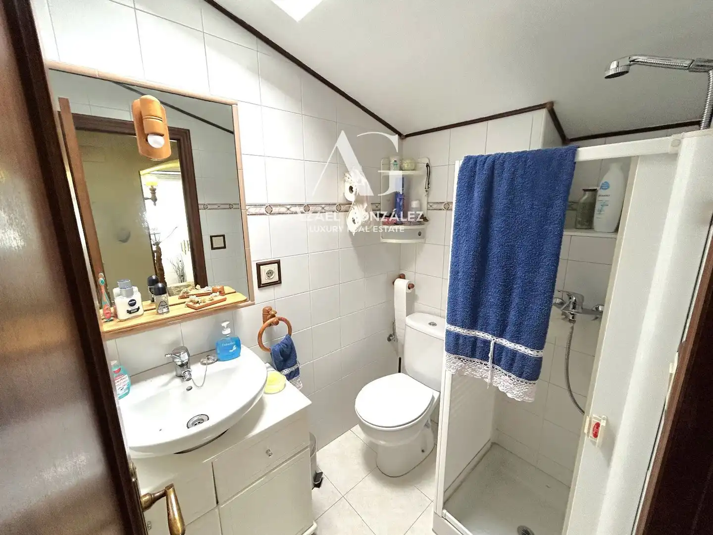 Bathroom of Houses for sale in San Vicente de la Barquera  with Heating, Private garden and Furnished