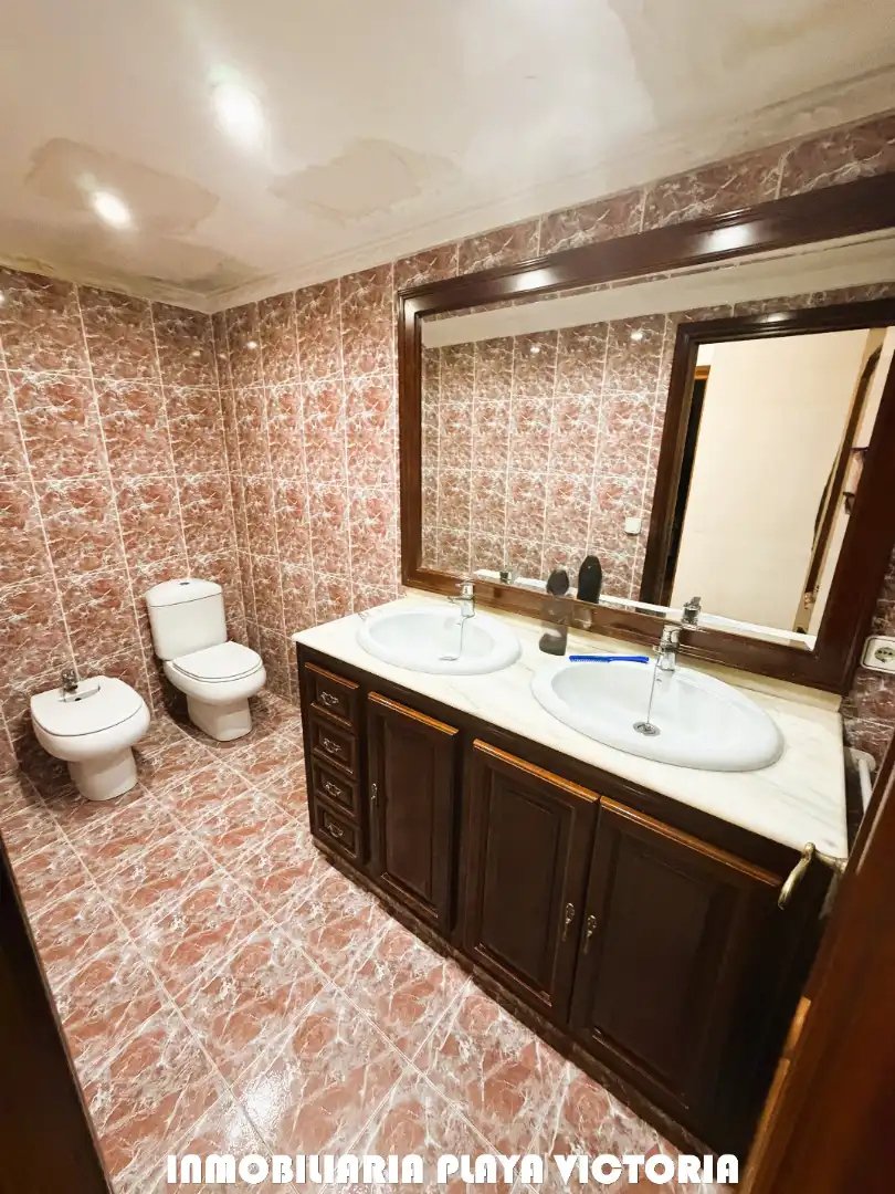 Baño de Piso en venta en Cádiz con Terraza