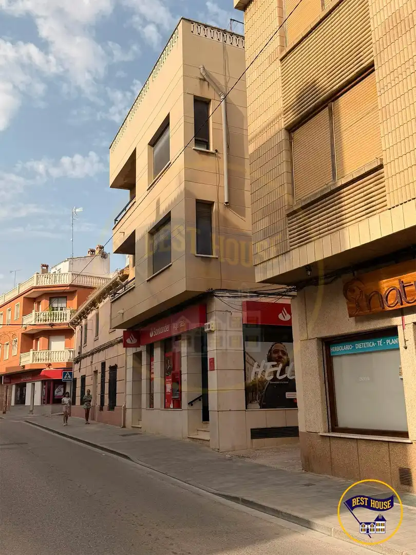 Vista exterior de Casa adosada en venta en Quintanar del Rey con Aire acondicionado, Calefacción y Amueblado
