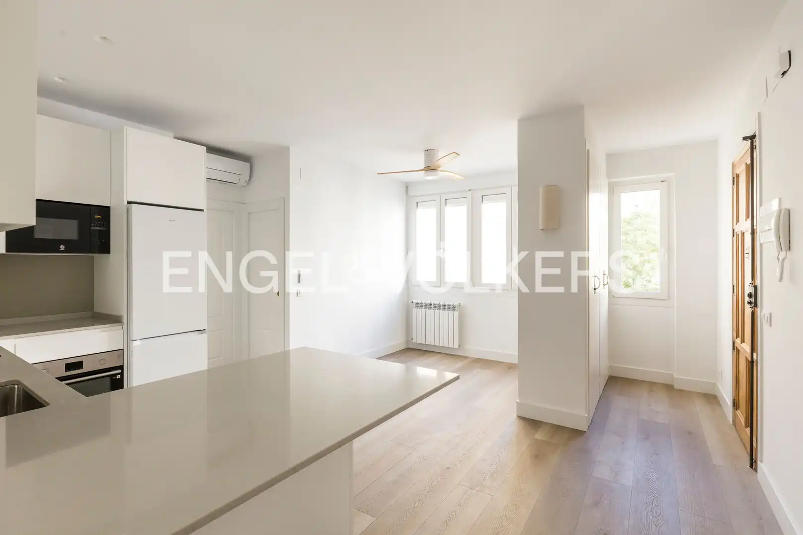 Küche von Wohnung zur Miete in Madrid mit Klimaanlage und Heizung