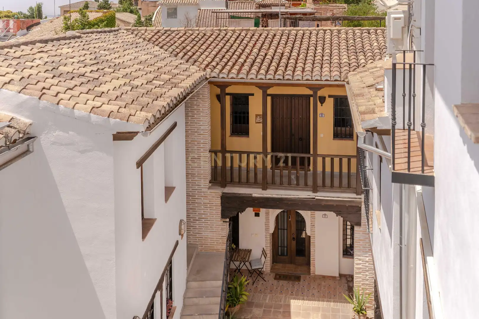 Vista exterior de Pis en venda en Granada amb Aire condicionat