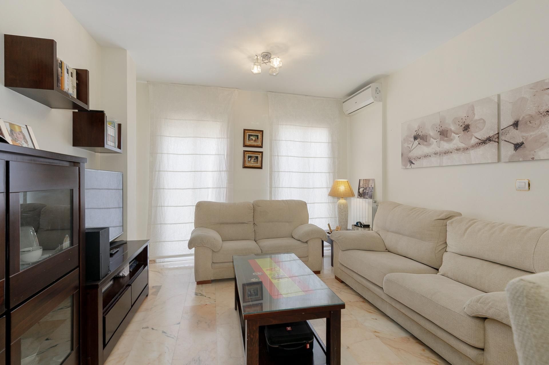 Sala de estar de Casa adosada en venta en Cijuela con Calefacción y Terraza
