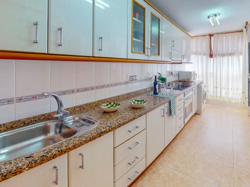 Cuina de Àtic en venda en El Campello amb Terrassa