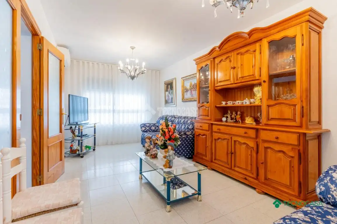 Sala de estar de Piso en venta en Roquetas de Mar con Aire acondicionado, Terraza y Balcón