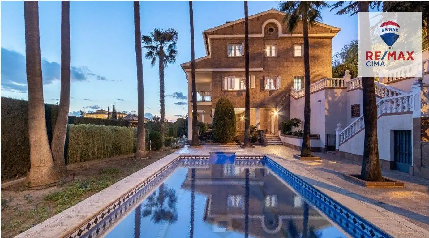 Chalet con terraza en venta en Genil, imagen 14