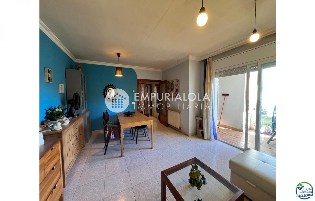 Außenansicht von Wohnungen zum Verkauf in Figueres