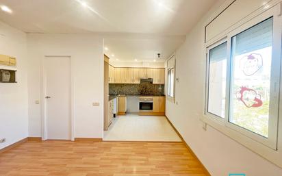 Kitchen of Flat for sale in  Barcelona Capital  with Parquet flooring and Oven