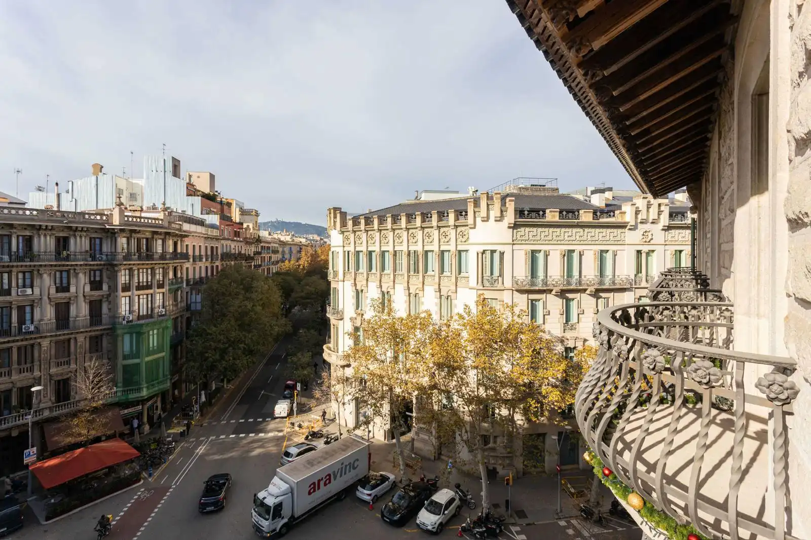 Außenansicht von Wohnung zur Miete in Barcelona mit Klimaanlage, Heizung und Terrasse