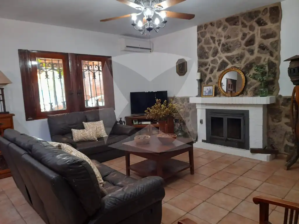 Casa o xalet en venda a Instituto Municipal de la Juventud, Nuevo Cáceres