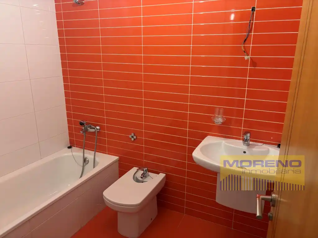 Baño de Apartamento en venta en Sarria con Terraza