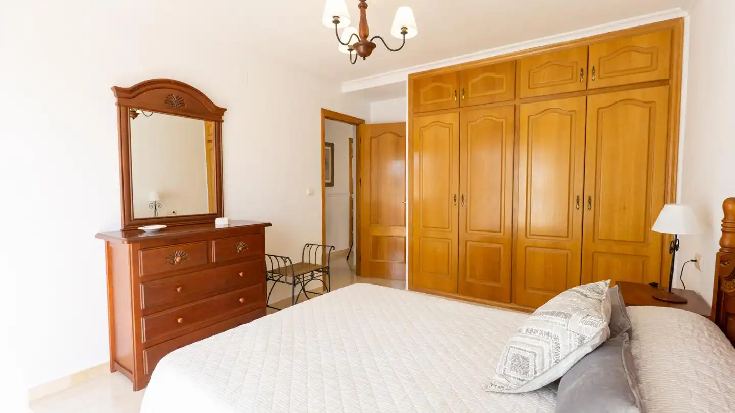 Dormitori de Casa o xalet en venda en Elche / Elx amb Aire condicionat, Jardí privat i Terrassa