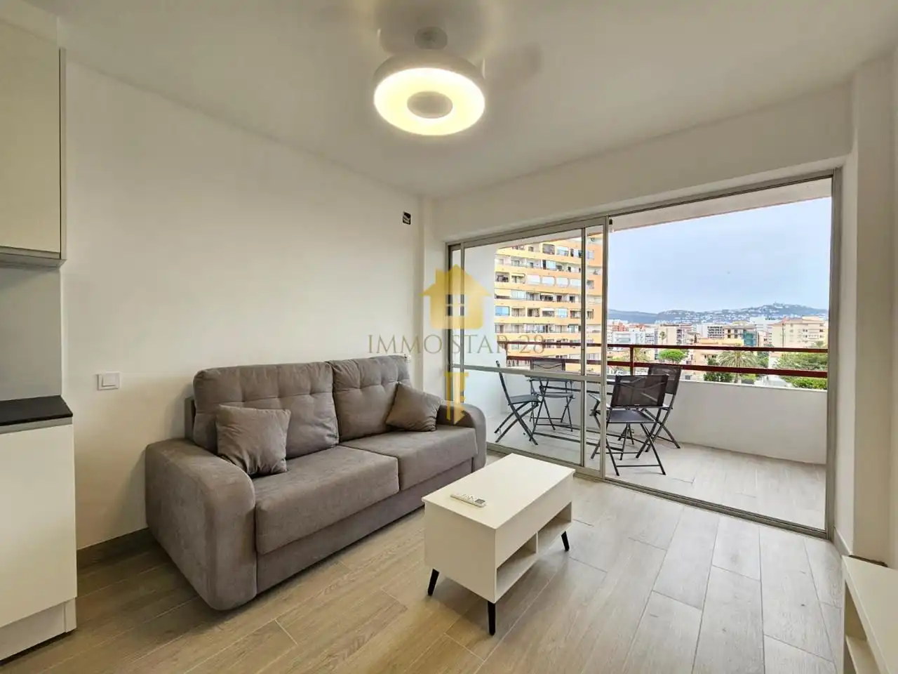 Study for rent in calle Cap Ponent, Santa Margarita