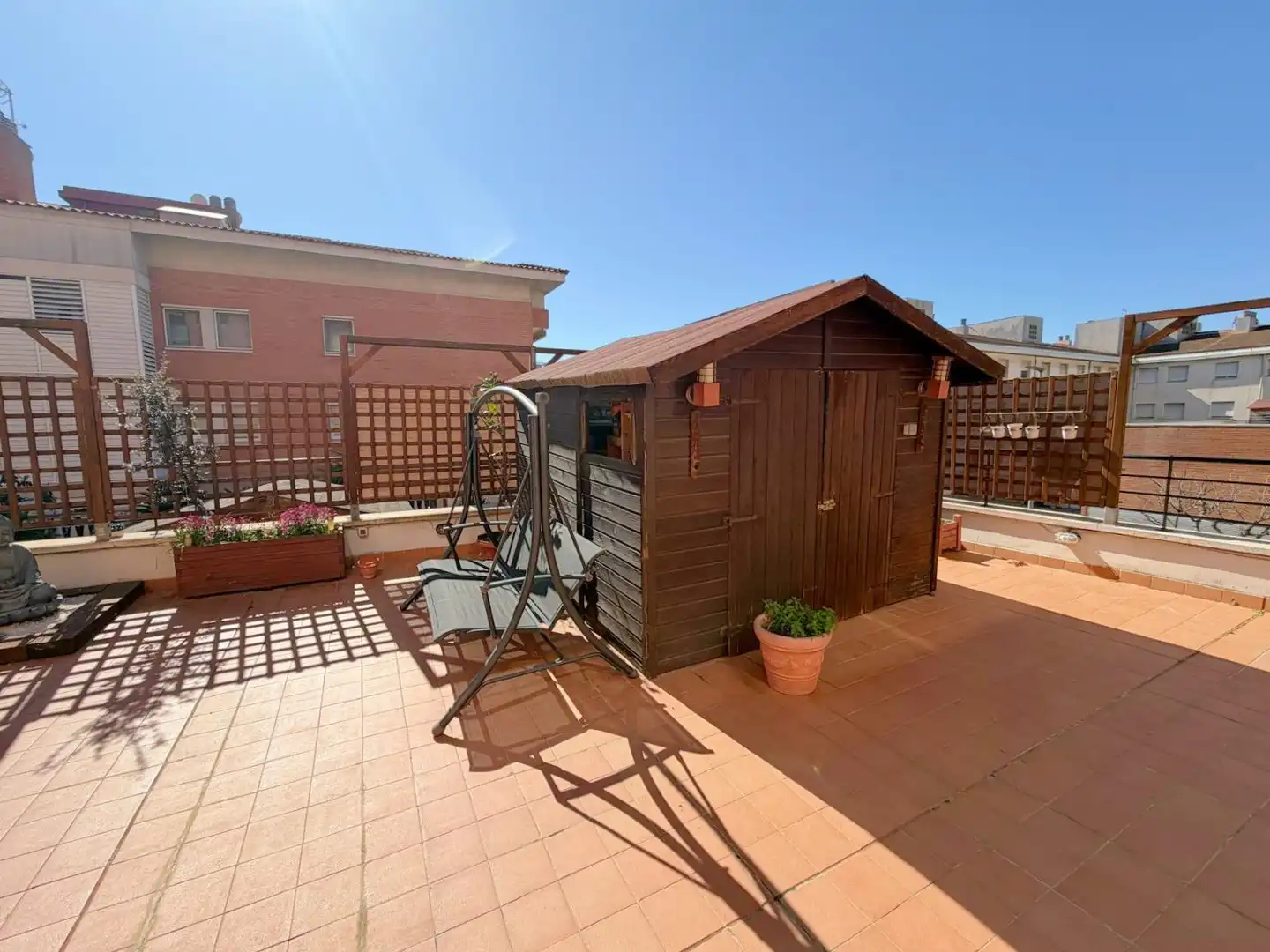 Terrasse von Wohnung zum Verkauf in Sant Feliu de Llobregat mit Klimaanlage, Heizung und Parkett