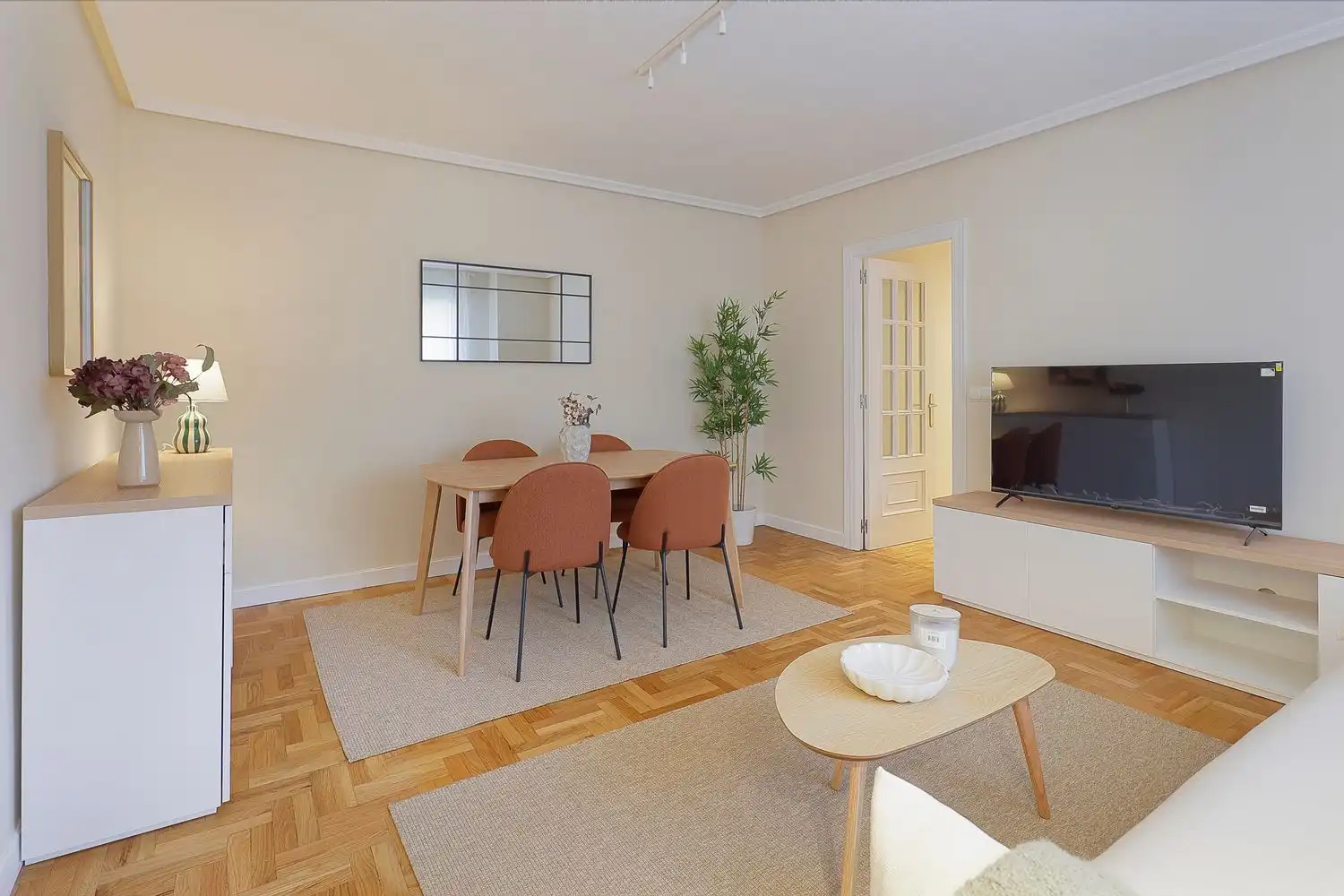 Sala de estar de Piso de alquiler en Gijón  con Calefacción, Terraza y Trastero