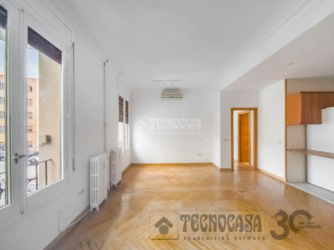 Sala d'estar de Pis de lloguer en Madrid amb Aire condicionat, Calefacció i Parquet