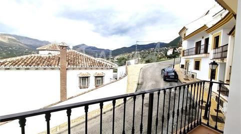 Foto 4 de Apartamento en venta en Alcaucín, Málaga