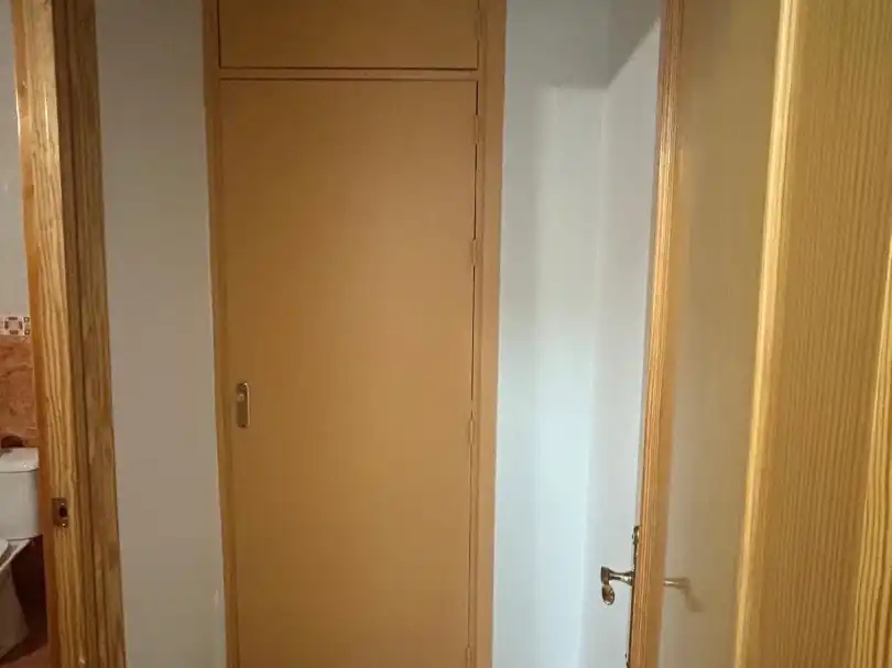 Habitación de Oficina de alquiler en Huelva