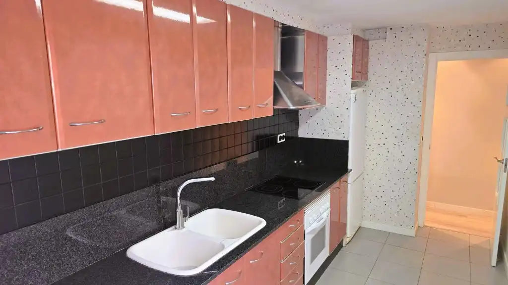 Küche von Wohnung zum Verkauf in Valencia mit Klimaanlage, Möbliert und Ofen
