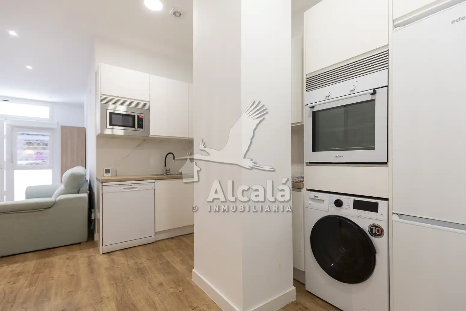 Kitchen of Flat for sale in Caballería Española