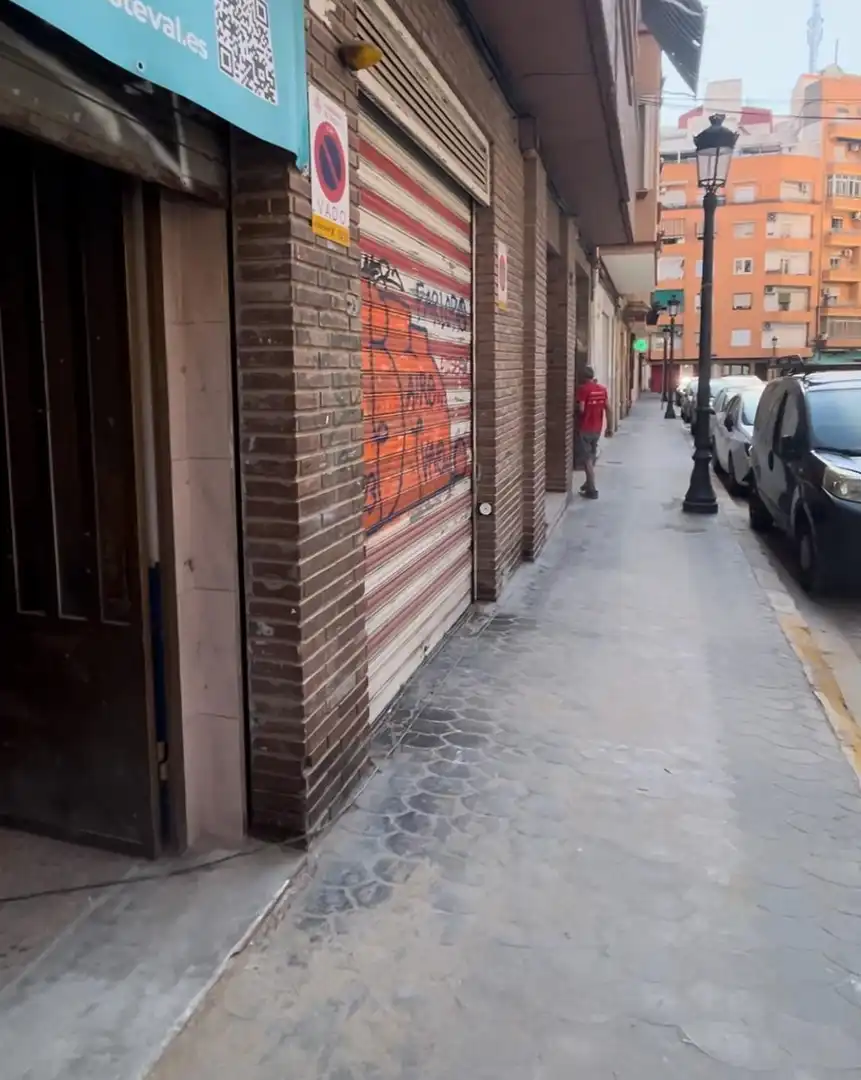 Traster en venda a Calle POETA ALBEROLA, Nou Moles