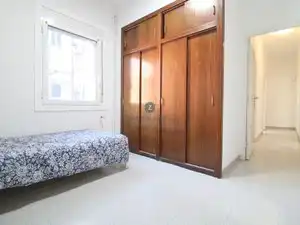 Piso en venta en Travessera de Gràcia, El Baix Guinardó