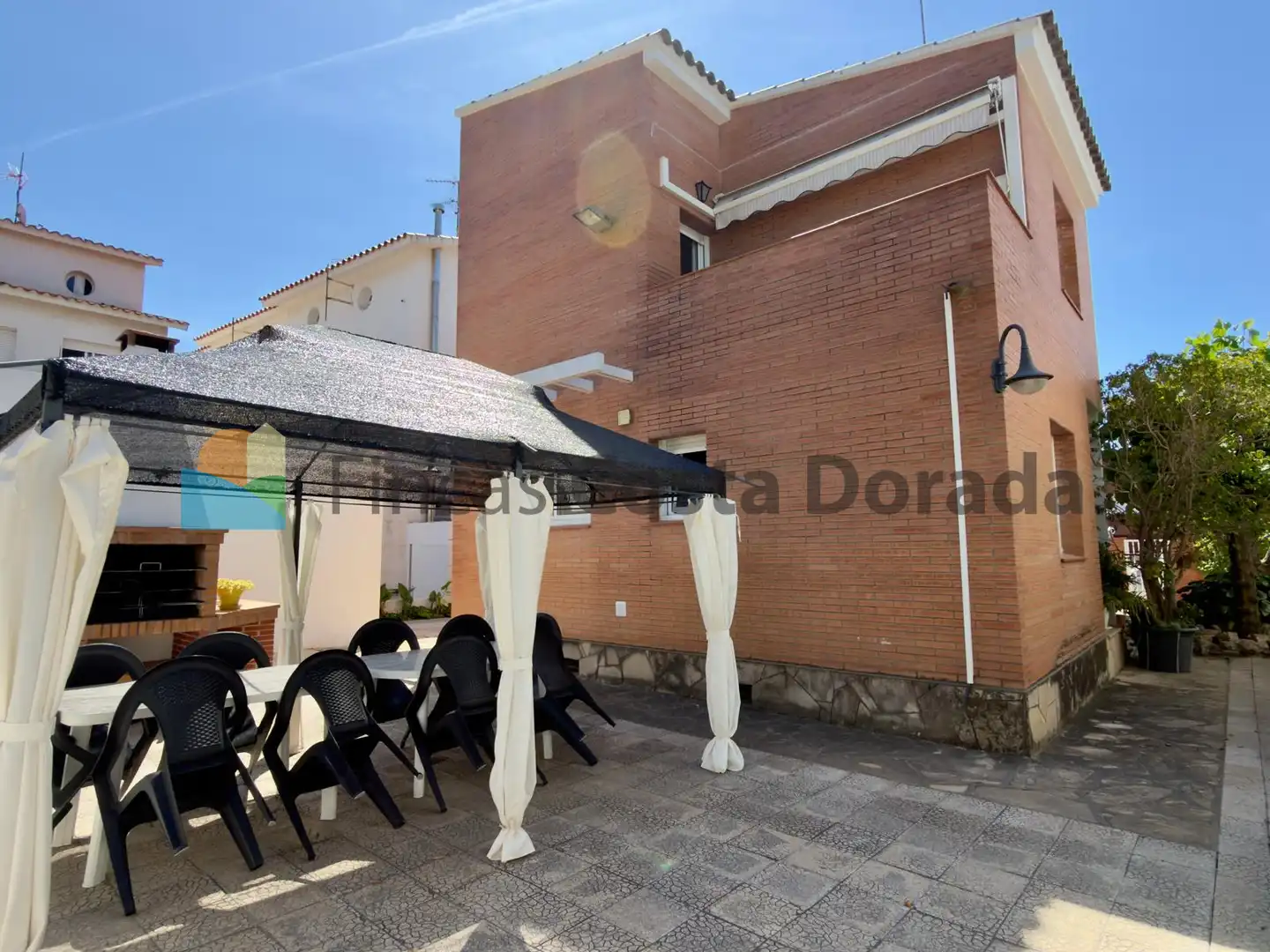 Houses for sale in Cubelles  with Air Conditioner, Private garden and Parquet flooring