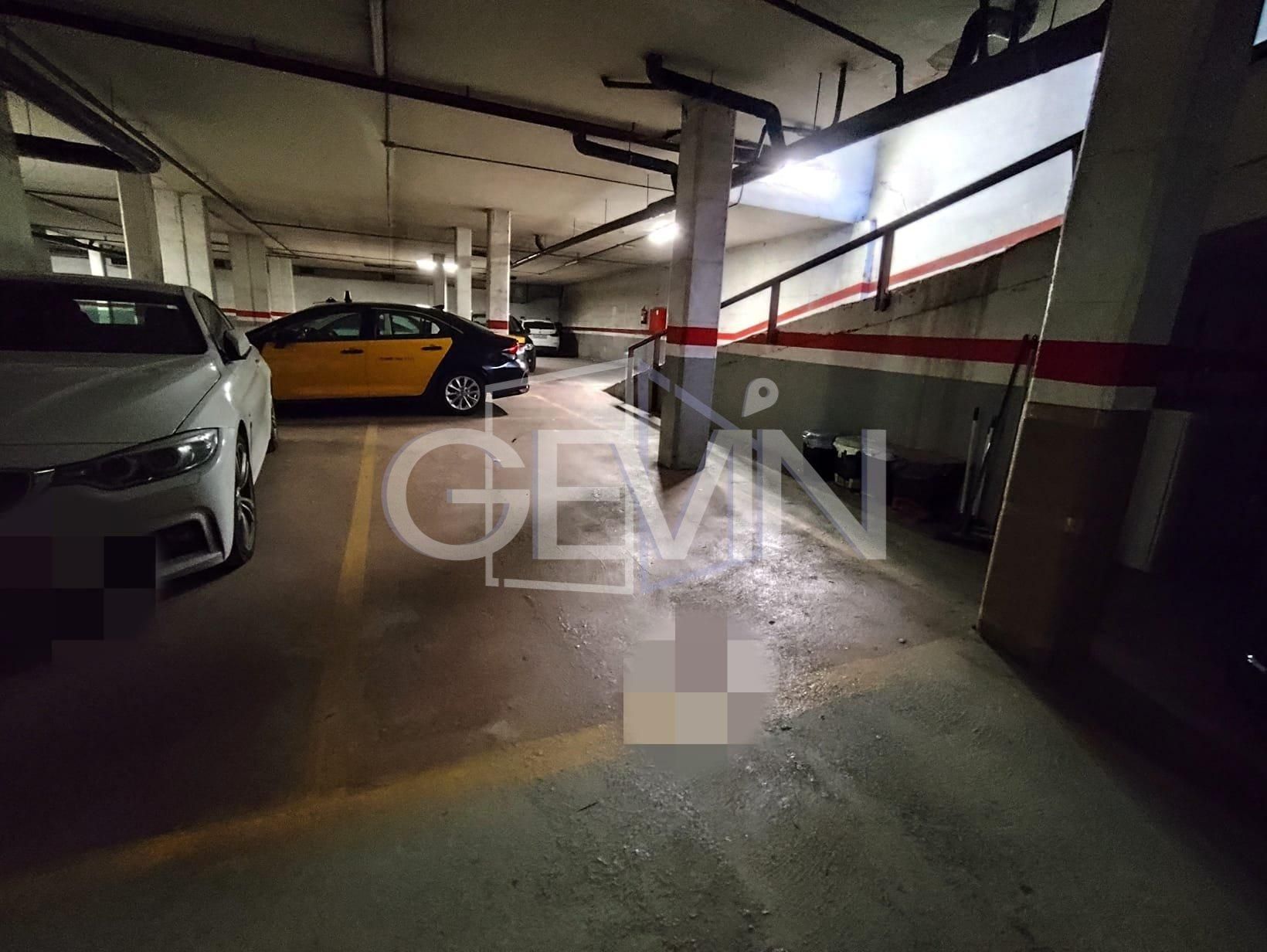Aparcament de Garatge en venda en Santa Perpètua de Mogoda