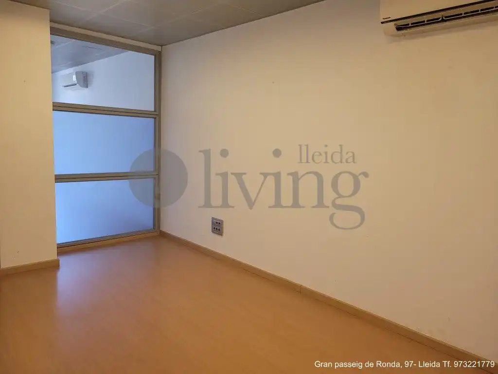 Office space for sale in Carrer Teuleries, imagen 5