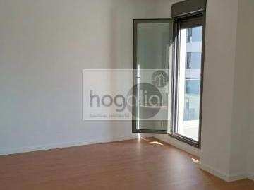 Foto 3 de Piso de alquiler en Palmas Altas,  Sevilla Capital