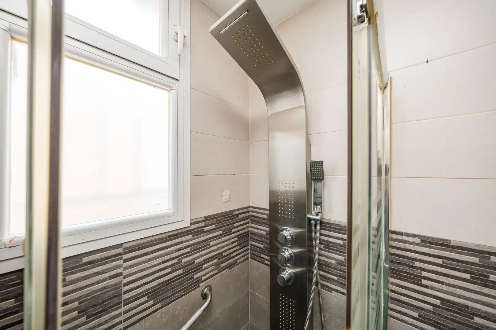 Baño de Piso en venta en Madrid con Aire acondicionado, Calefacción y Terraza