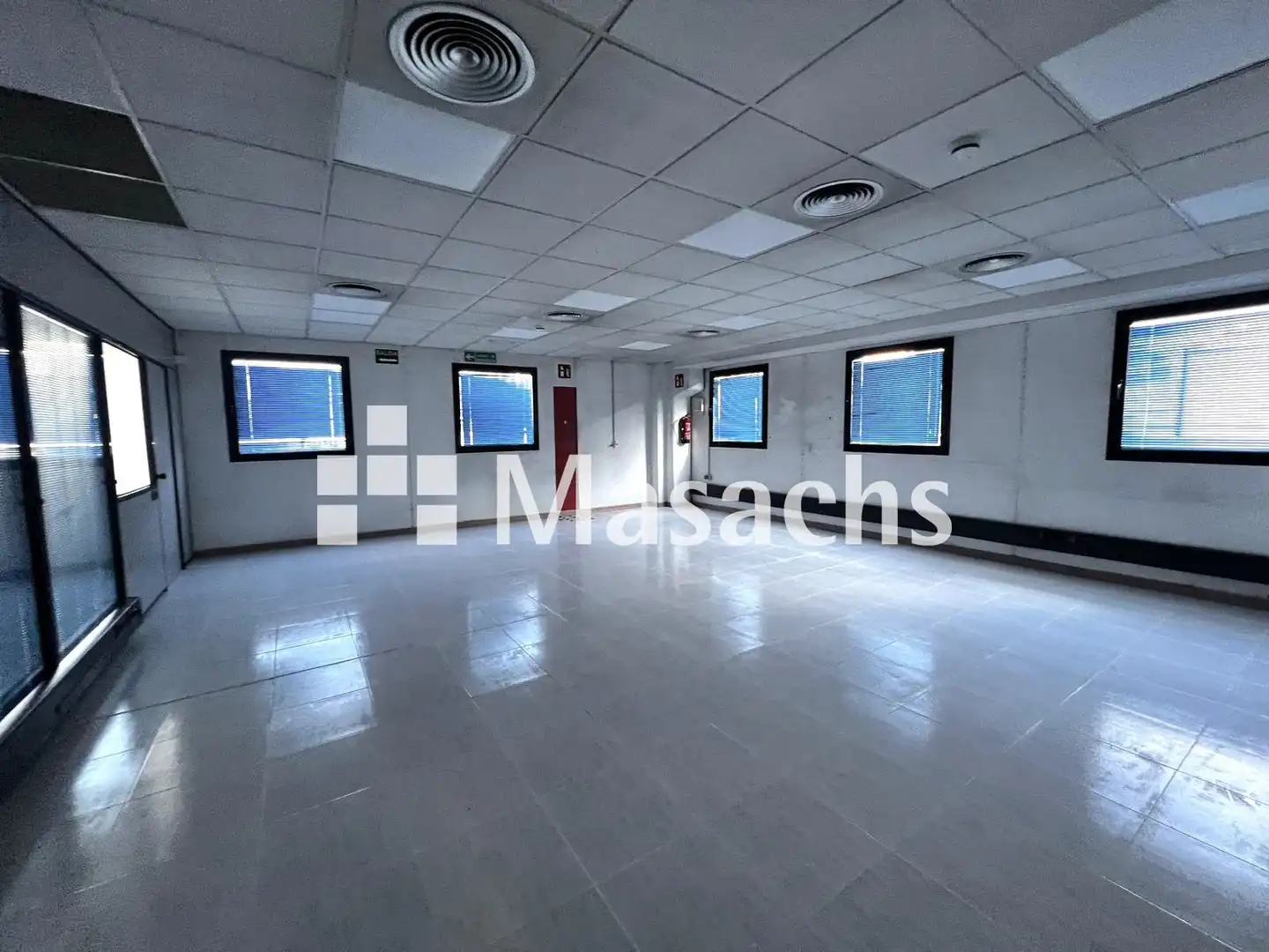 Nave industrial en venta en Rubí