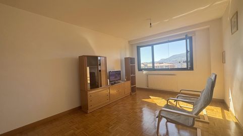 Foto 4 de Apartamento en venta en Cerdeño - El Palais - Mercadín, Oviedo