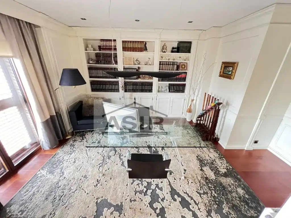 Flat for rent in Plaza Major, Centre
