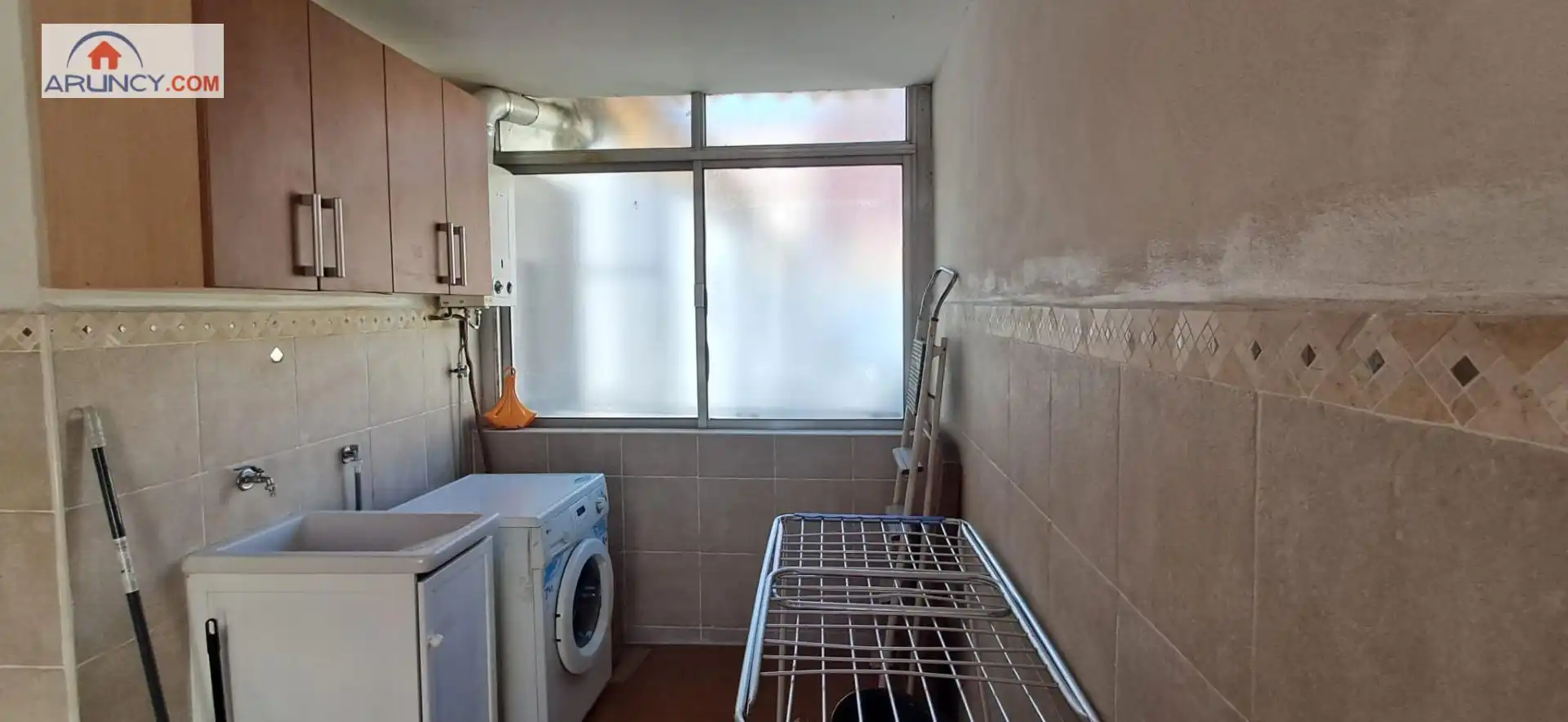 Cuina de Pis en venda en Sevilla amb Aire condicionat, Terrassa i Balcó