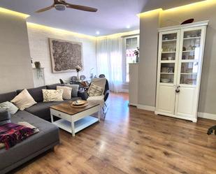 Living room of Flat for sale in Badajoz Capital  with Air Conditioner, Heating and Parquet flooring