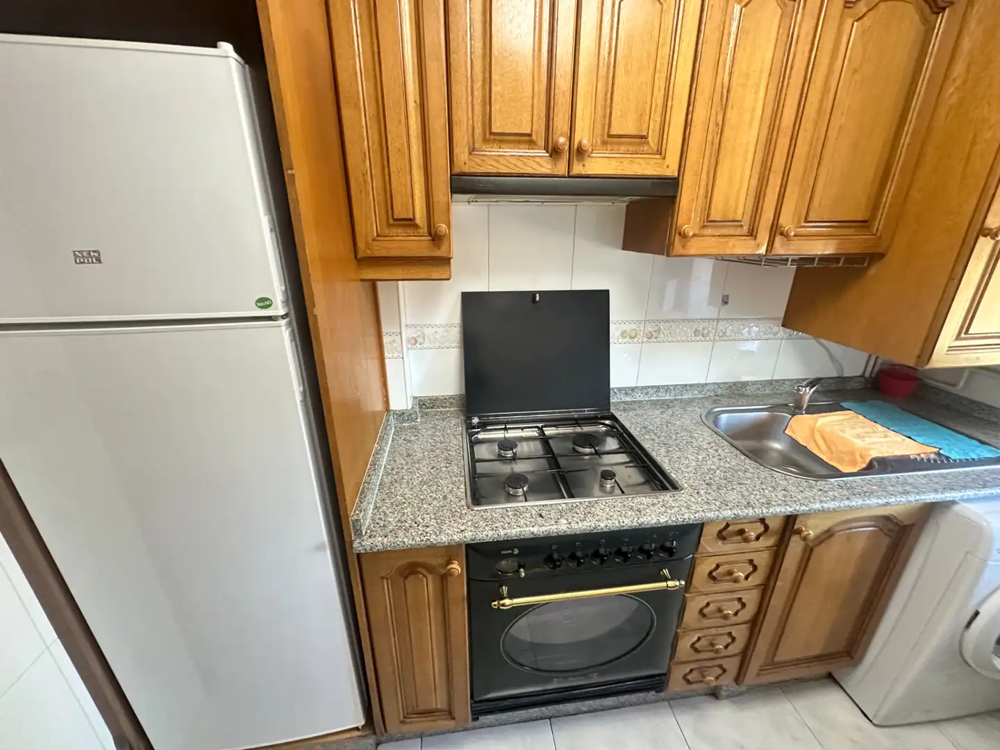 Cocina de Piso de alquiler en Santiago de Compostela  con Calefacción y Amueblado