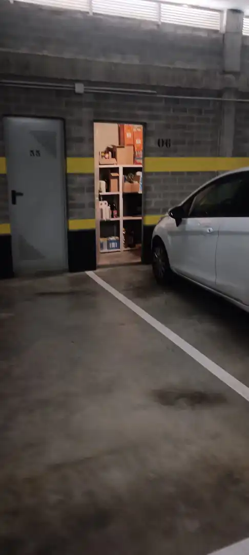 Parkplatz von Wohnung zum Verkauf in Zuera mit Heizung, Möbliert und Ofen