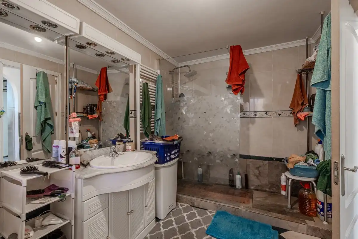 Baño de Casa o chalet en venta en Móstoles con Aire acondicionado, Calefacción y Jardín privado
