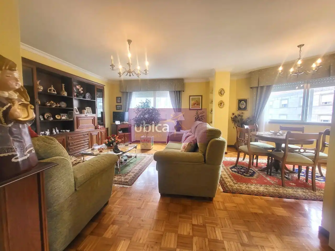 Living room of Flat for sale in Vigo   with Heating, Parquet flooring and Terrace