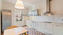 Kitchen of Flat for sale in  Barcelona Capital  with Air Conditioner, Heating and Oven