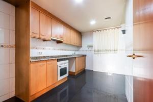 Kitchen of Flat for sale in Terrassa  with Terrace