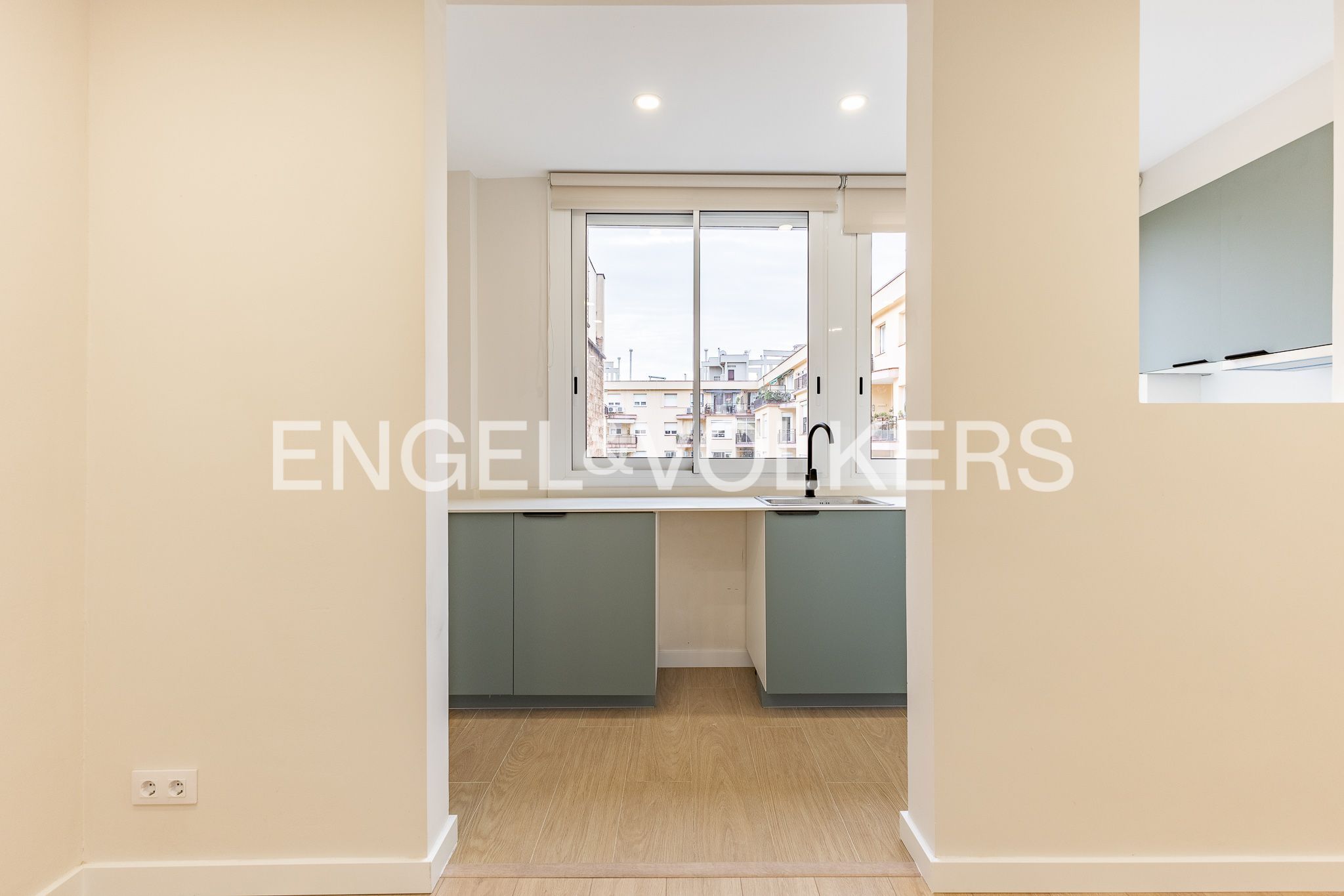 Kitchen of Flat for sale in  Barcelona Capital  with Air Conditioner, Heating and Parquet flooring