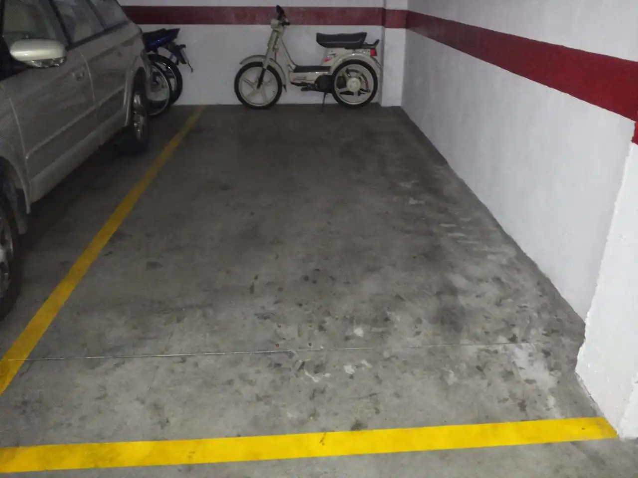 Parcheggio in affitto a Poniente-Sur