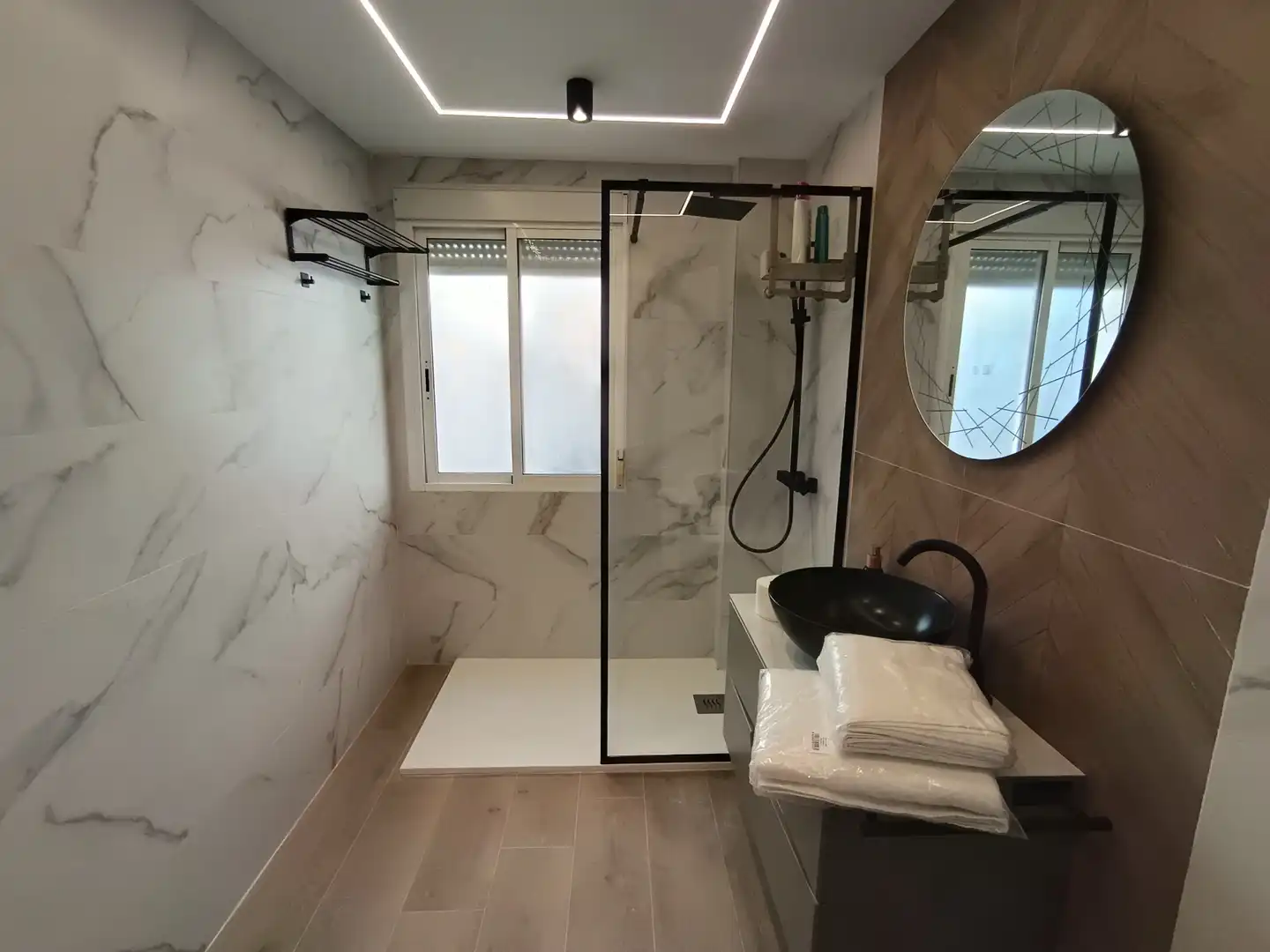 Bathroom of Apartments for sale in San Ildefonso - Catedral