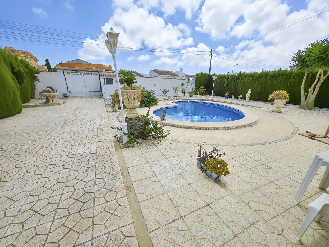 Piscina de Casa o xalet en venda en Torrevieja