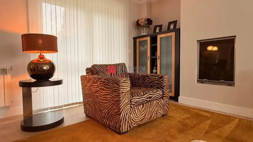 Living room of Houses for sale in Santiago de Compostela   with Heating, Private garden and Storage room