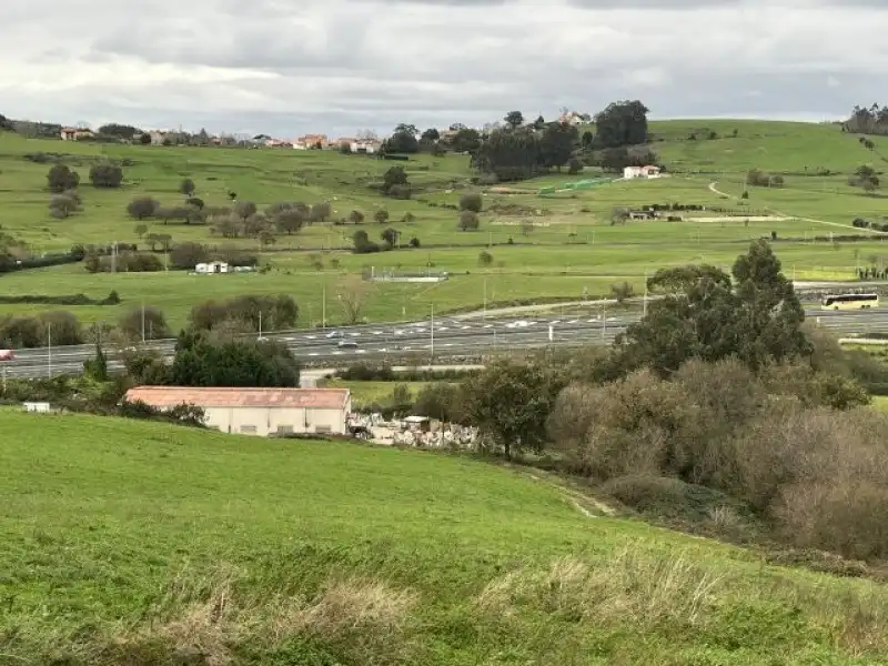 Vista exterior de Casa o chalet en venta en Miengo con Calefacción y Trastero