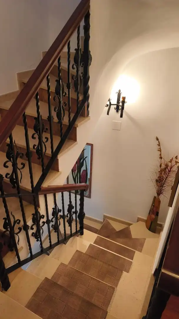 Einfamilien-Reihenhaus zum Verkauf in El Burgo Ranero  mit Heizung, Privatgarten und Parkett